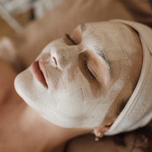 فیشیال تخصصی پوست در اندیشه