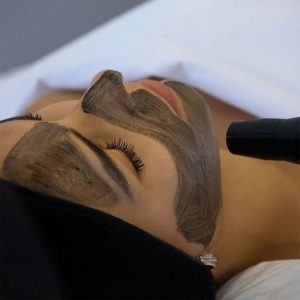 کربن تراپی پوست